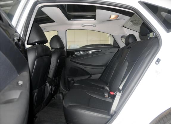 索纳塔 2014款 2.4L 自动领先版 国V 车厢座椅   后排空间