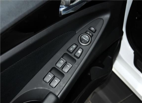 索纳塔 2014款 2.4L 自动领先版 国V 车厢座椅   门窗控制