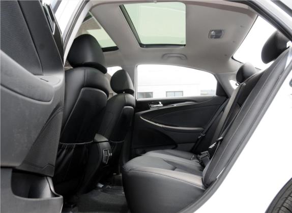 索纳塔 2014款 2.4L 自动豪华版 国V 车厢座椅   后排空间