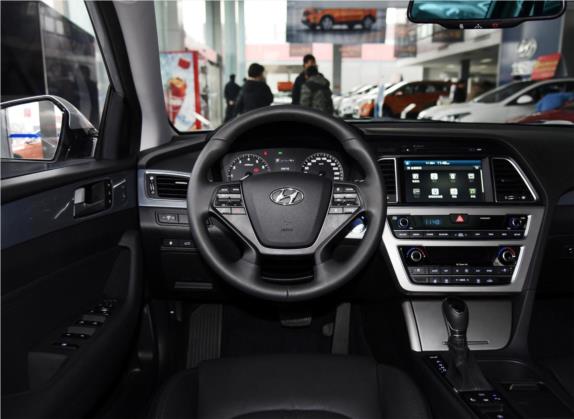 索纳塔 2015款 2.4L TOP旗舰型 中控类   驾驶位