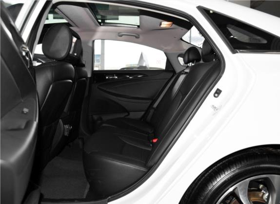 索纳塔 2015款 经典 2.4L 自动豪华版 国V 车厢座椅   后排空间