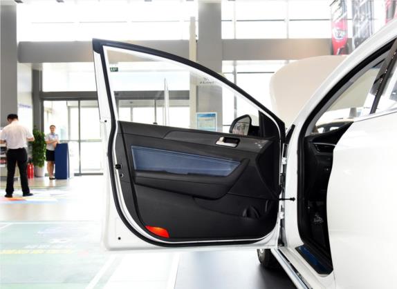 索纳塔 2016款 2.0L hybrid HS领先型 车厢座椅   前门板