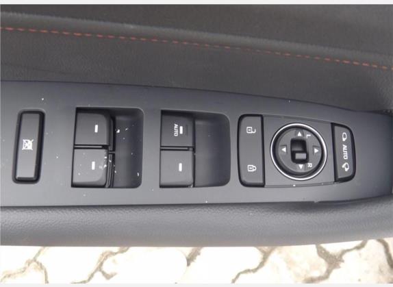 索纳塔 2017款 1.6T GX舒适型 车厢座椅   门窗控制