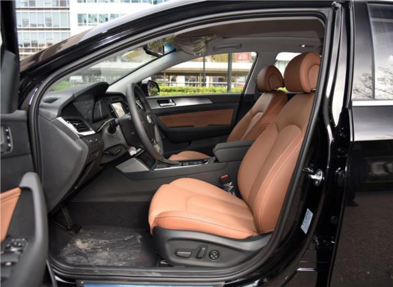 索纳塔 2017款 2.4L TOP旗舰型 车厢座椅   前排空间