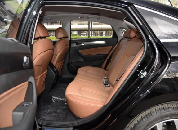 索纳塔 2017款 2.4L TOP旗舰型 车厢座椅   后排空间