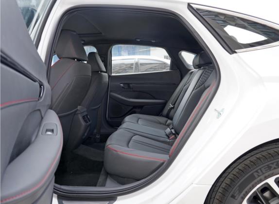 索纳塔 2020款 380TGDi 自动GS智享版 车厢座椅   后排空间