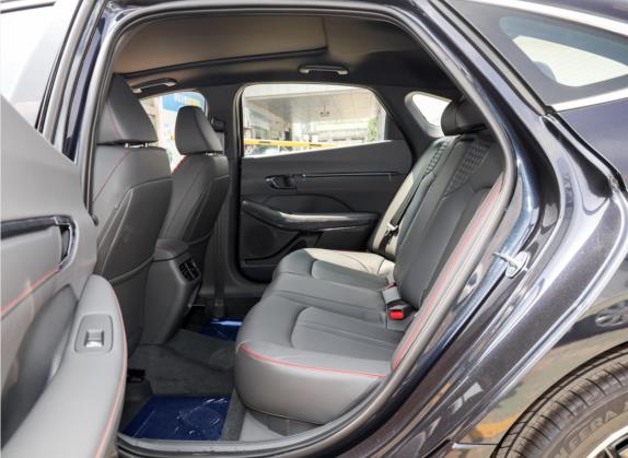 索纳塔 2020款 380TGDi 自动GLS豪华版 车厢座椅   后排空间