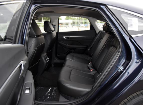 索纳塔 2020款 改款 270TGDi DCT GL领先版 车厢座椅   后排空间