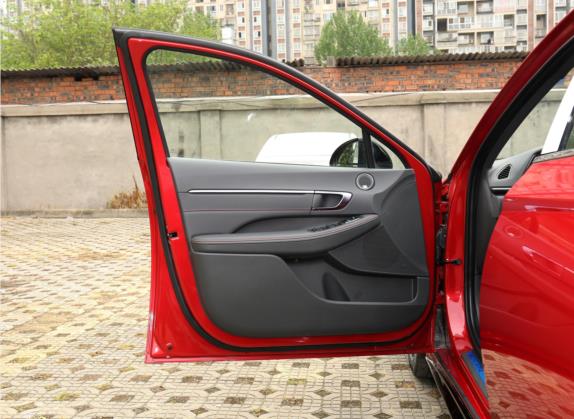 索纳塔 2020款 改款 380TGDi 自动GS智享版 车厢座椅   前门板