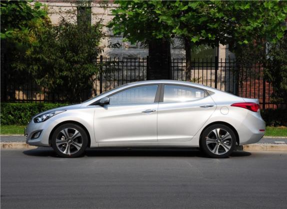 朗动 2012款 1.8L 自动尊贵型 外观   正侧