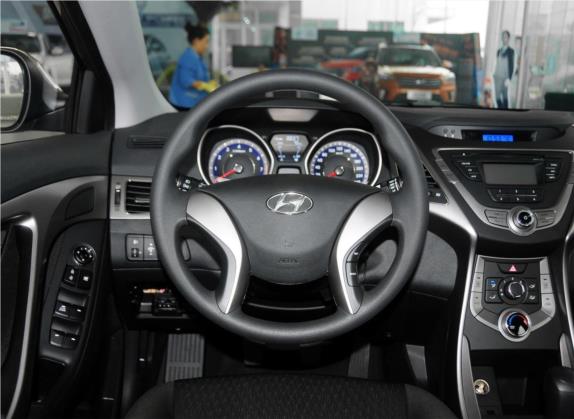 朗动 2012款 1.6L 手动时尚型 中控类   驾驶位