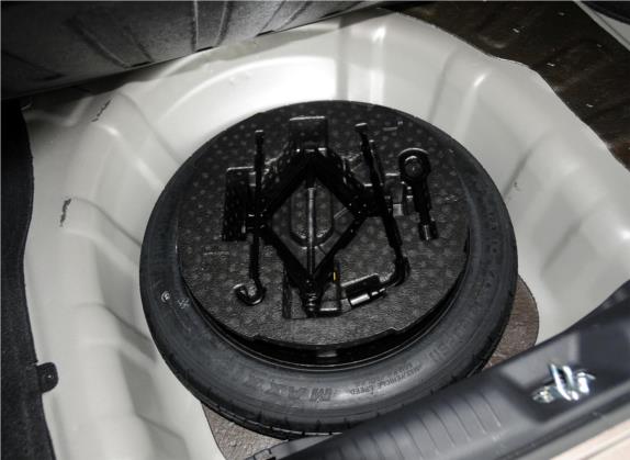 朗动 2012款 1.6L 手动时尚型 其他细节类   备胎