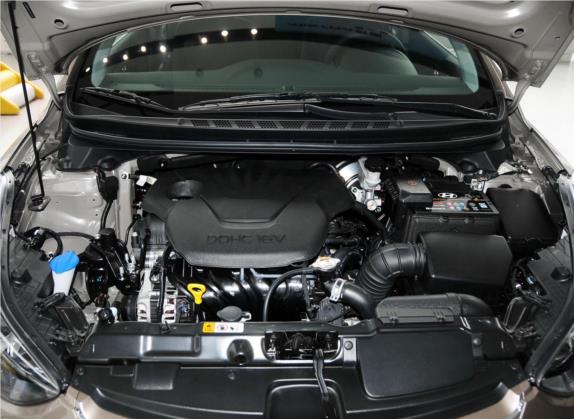 朗动 2012款 1.6L 手动时尚型 其他细节类   发动机舱