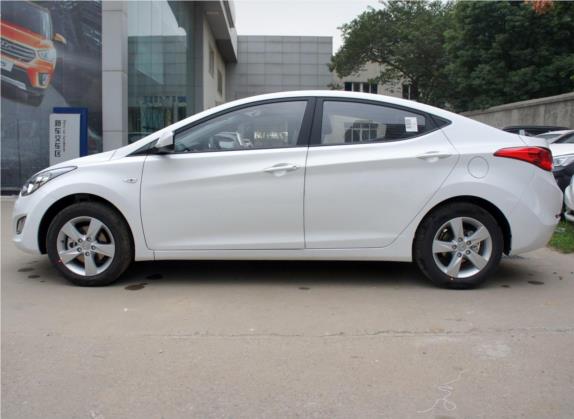 朗动 2012款 1.6L 手动时尚型 外观   正侧