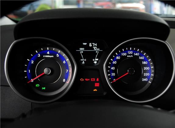 朗动 2012款 1.6L 手动时尚型 中控类   仪表盘