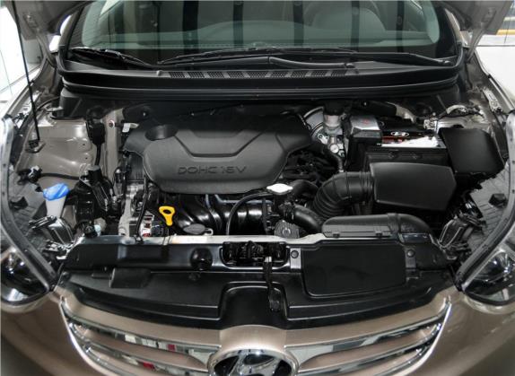 朗动 2012款 1.6L 自动时尚型 其他细节类   发动机舱
