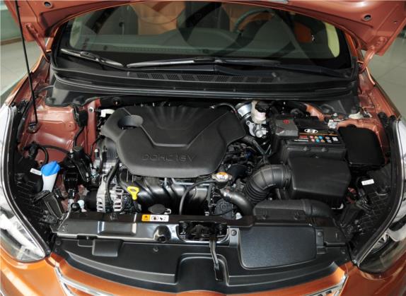 朗动 2012款 1.6L 手动领先型 其他细节类   发动机舱