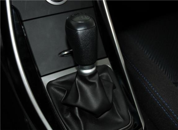朗动 2012款 1.6L 手动领先型 中控类   挡把