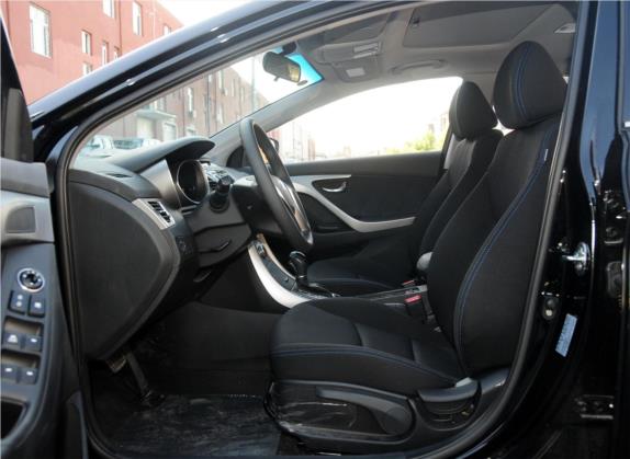 朗动 2012款 1.6L 自动领先型 车厢座椅   前排空间