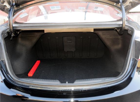 朗动 2012款 1.6L 自动领先型 车厢座椅   后备厢