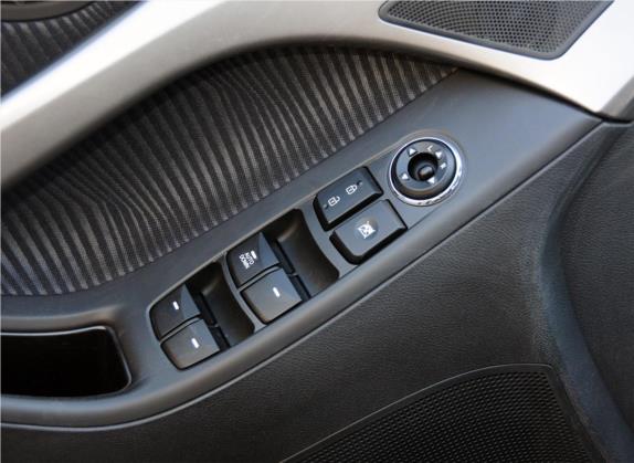 朗动 2012款 1.6L 自动领先型 车厢座椅   门窗控制