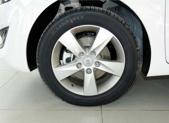 朗动 2013款 1.6L 自动领先型 其他细节类   前轮