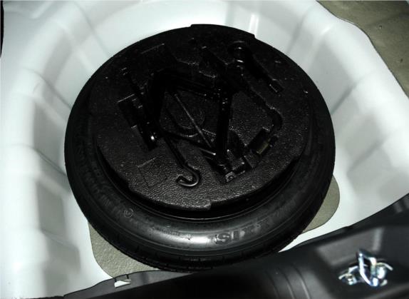 朗动 2013款 1.6L 自动领先型 其他细节类   备胎