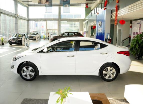 朗动 2013款 1.6L 自动领先型 外观   正侧