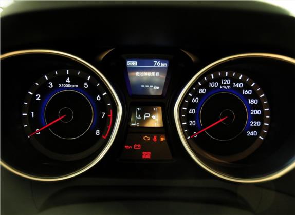 朗动 2013款 1.6L 自动领先型 中控类   仪表盘