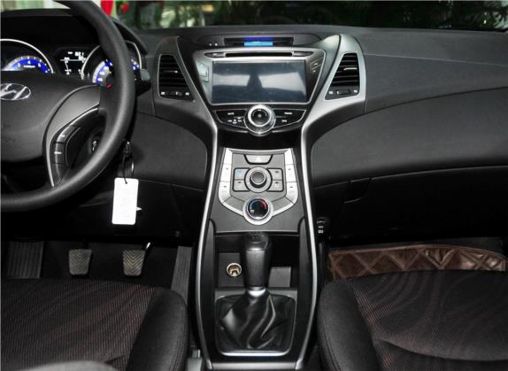 朗动 2015款 1.6L 手动时尚型 中控类   中控台