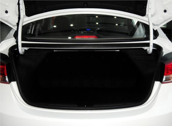 朗动 2015款 1.6L 手动时尚型 车厢座椅   后备厢