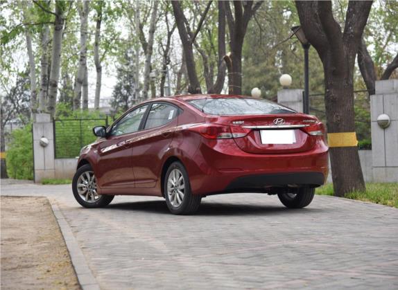 朗动 2015款 1.6L 自动时尚型 外观   斜后