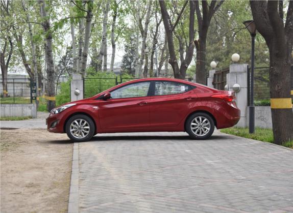 朗动 2015款 1.6L 自动时尚型 外观   正侧