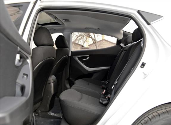 朗动 2015款 1.6L 手动领先型 车厢座椅   后排空间