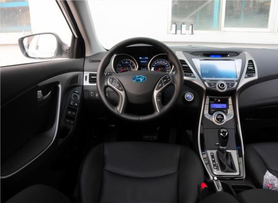 朗动 2015款 1.6L 自动尊贵型 中控类   驾驶位