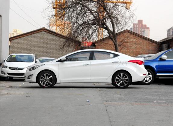 朗动 2015款 1.6L 自动尊贵型 外观   正侧