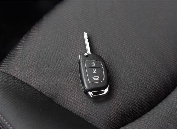 朗动 2016款 1.6L 手动时尚型 其他细节类   钥匙
