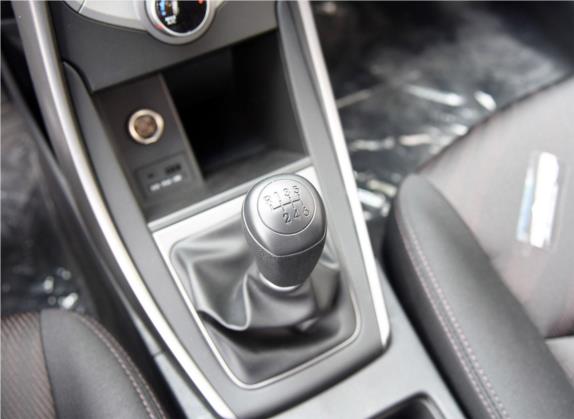 朗动 2016款 1.6L 手动时尚型 中控类   挡把