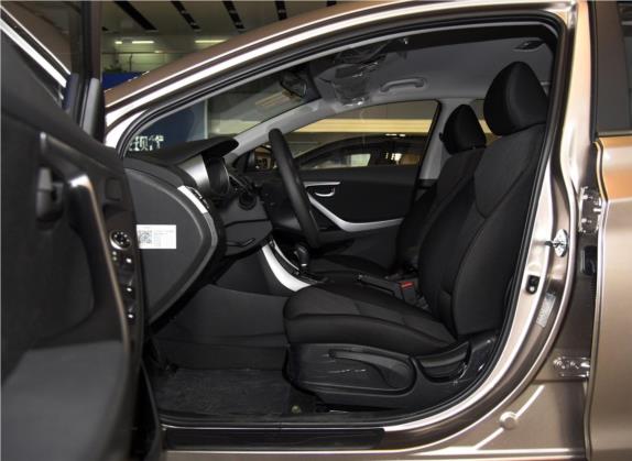 朗动 2016款 1.6L 自动智能型 车厢座椅   前排空间