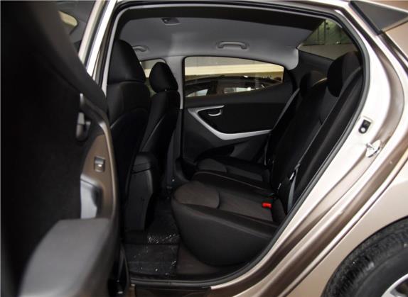 朗动 2016款 1.6L 自动智能型 车厢座椅   后排空间