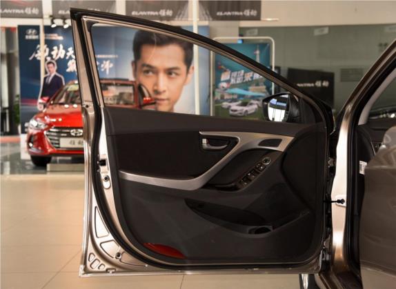 朗动 2016款 1.6L 自动智能型 车厢座椅   前门板