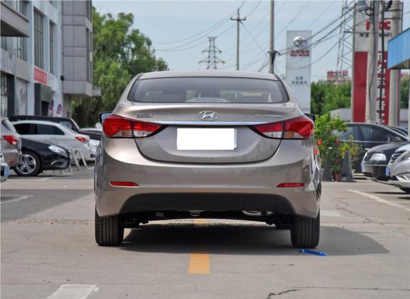 朗动 2016款 1.6L 手动尊贵型 外观   正后