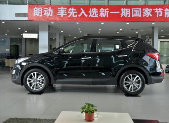 胜达 2013款 2.0T 自动四驱顶级型 外观   正侧