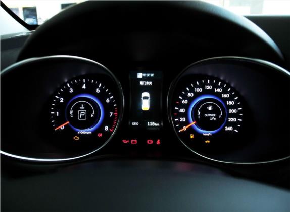 胜达 2013款 2.4L 自动四驱智能型 中控类   仪表盘