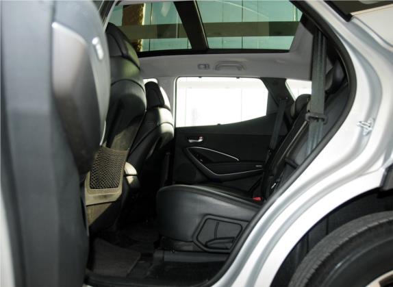 胜达 2013款 2.0T 自动四驱尊贵型 车厢座椅   后排空间