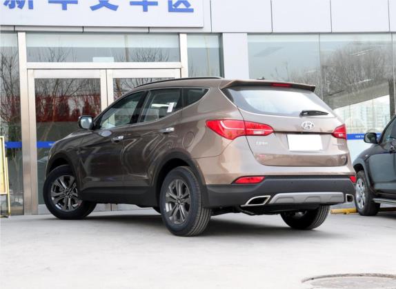 胜达 2013款 改款 2.4L 自动四驱智能型 外观   斜后