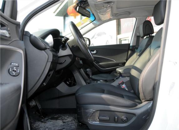 胜达 2013款 改款 2.0T 自动四驱尊贵型 车厢座椅   前排空间