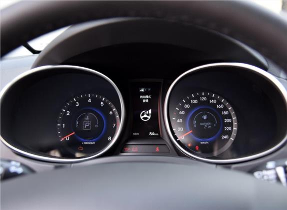 胜达 2015款 2.4L 自动两驱智能型 5座 中控类   仪表盘