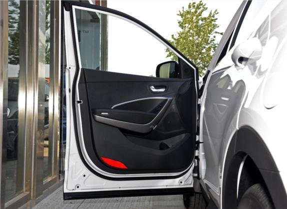 胜达 2015款 2.0T 自动两驱舒适型 5座 车厢座椅   前门板