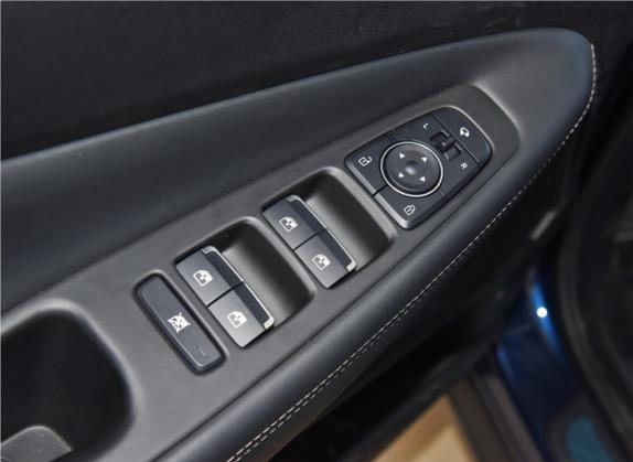 胜达 2019款 380 TGDi GLS 自动两驱豪华版 国VI 车厢座椅   门窗控制